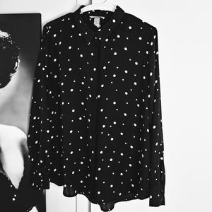 H&M Long sleeve button-down polka dot collar shirt